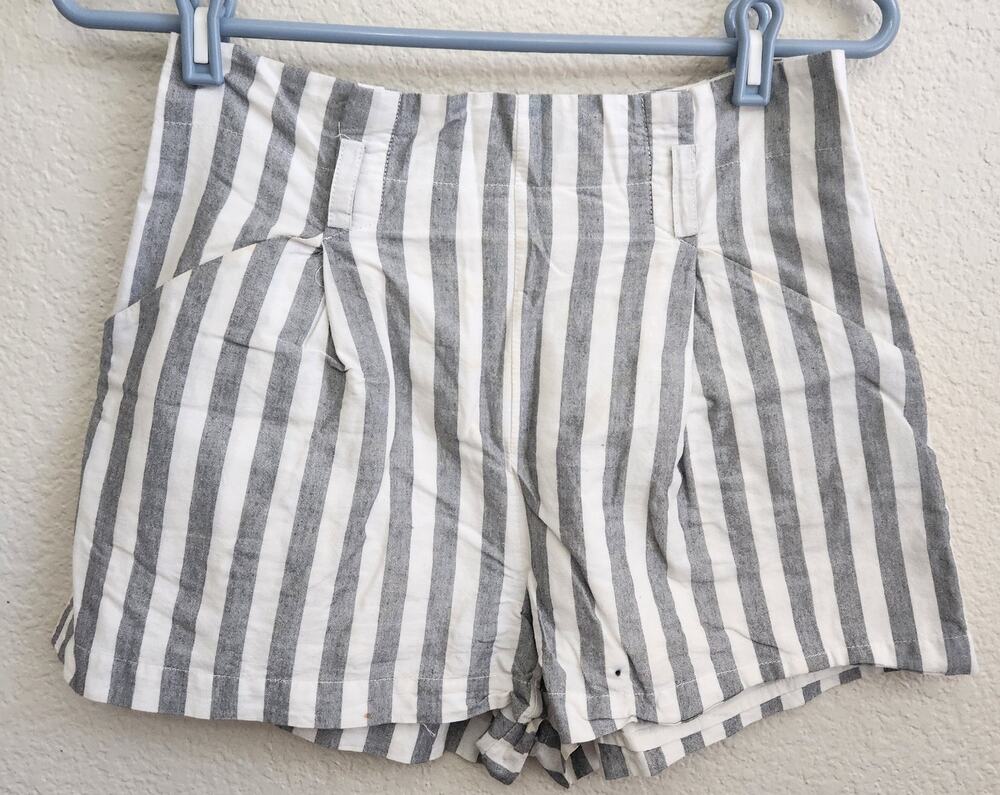 Naked Zebra Gray White Striped High Waisted Shorts Small Lightweight Lined Soft